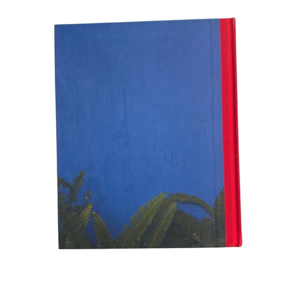 NWOT Frida Kahlo Hardcover Coffee Table Book - Picture 5 of 7